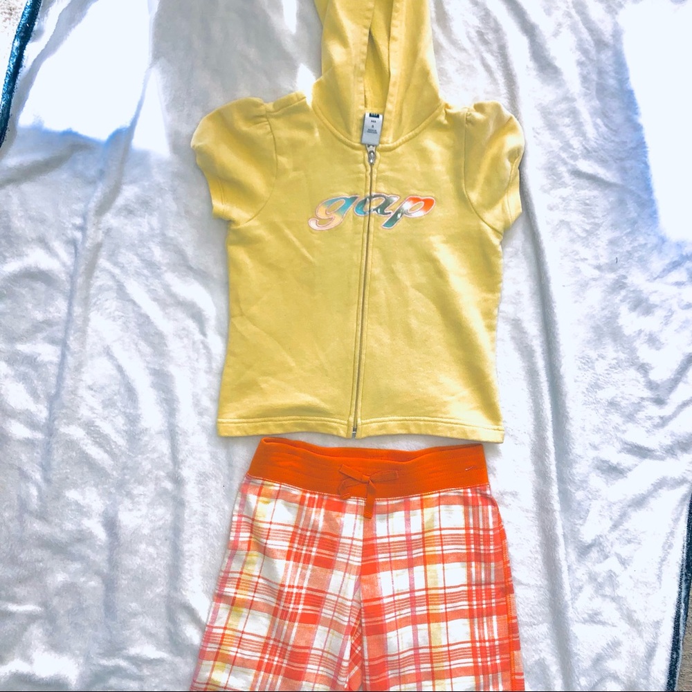 Gap Kids Matching Set - Picture 5 of 5